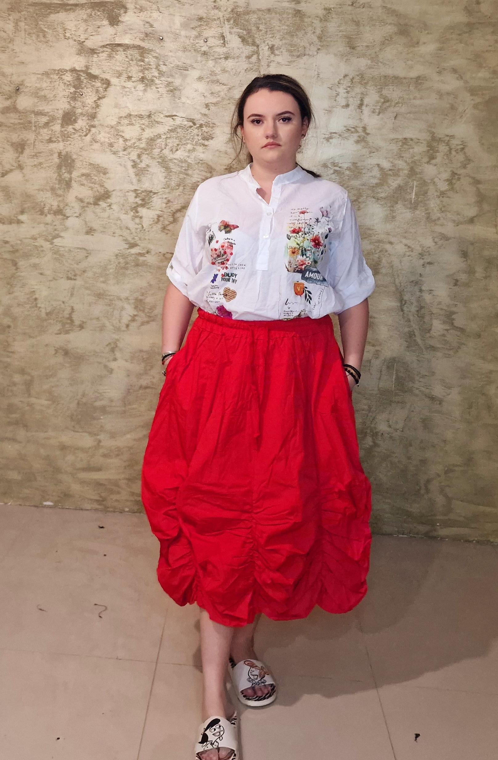 Fusta bufanta cu buzunare rosu