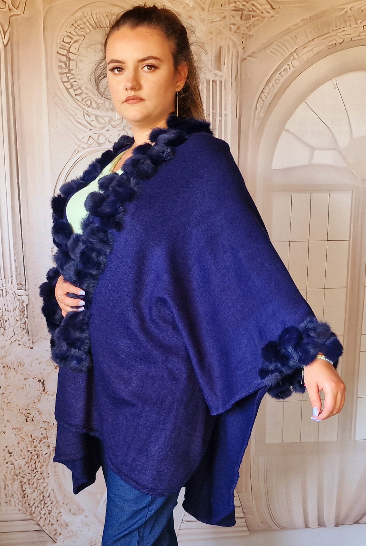 Poncho elegant cu blanita bleumarin casmir Poncho elegant cu blanita bleumarin casmir