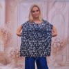 Bluza marime mare cu flori albe