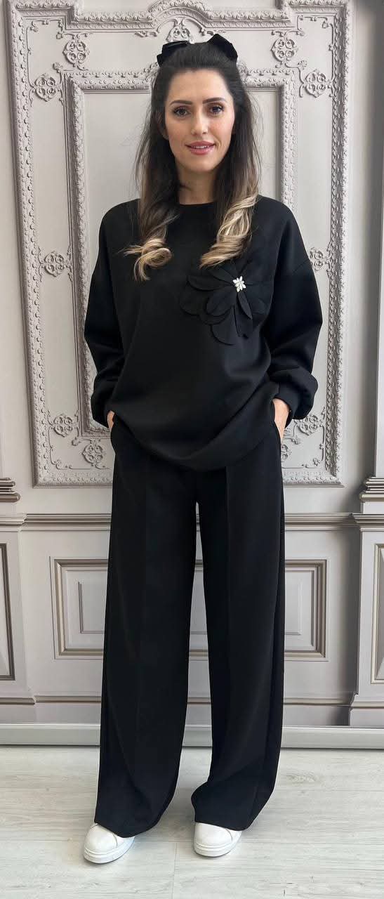 Compleu elegant cu floare aplicata negru